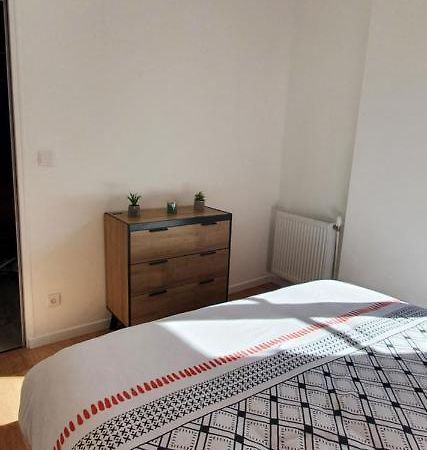 Appartement D'Hippolyte - Vue Musee Rimbaud Шарлевиль-Мезьер Экстерьер фото