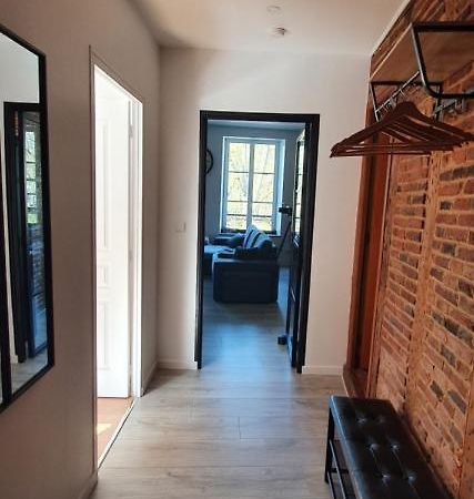 Appartement D'Hippolyte - Vue Musee Rimbaud Шарлевиль-Мезьер Экстерьер фото
