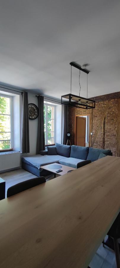 Appartement D'Hippolyte - Vue Musee Rimbaud Шарлевиль-Мезьер Экстерьер фото